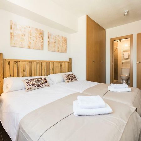 2 Habitaciones Apartamento Temporada En Lucero Madrid Eksteriør bilde