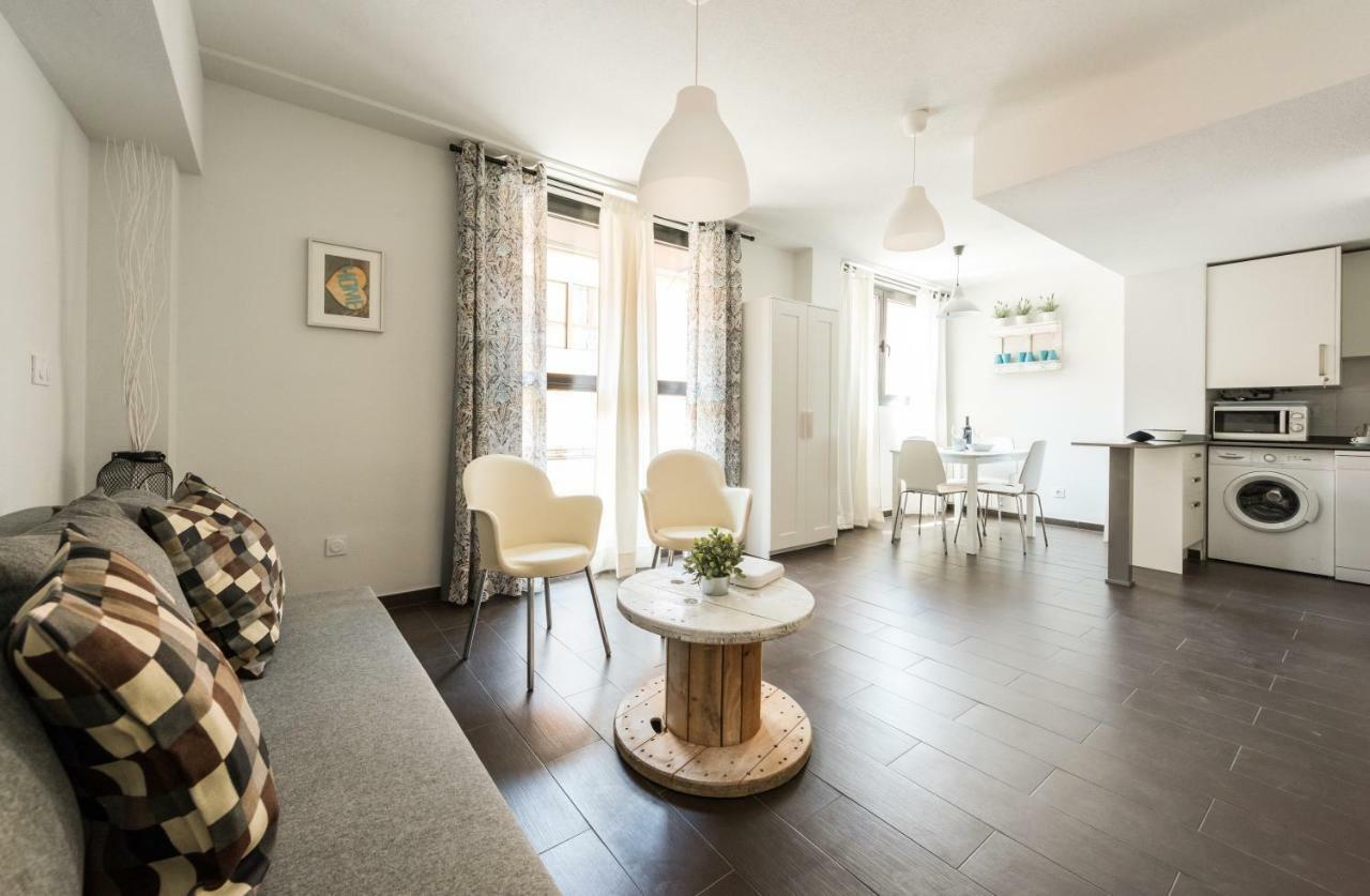 2 Habitaciones Apartamento Temporada En Lucero Madrid Eksteriør bilde