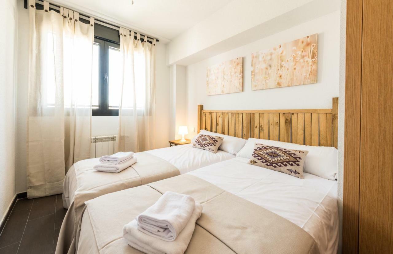 2 Habitaciones Apartamento Temporada En Lucero Madrid Eksteriør bilde