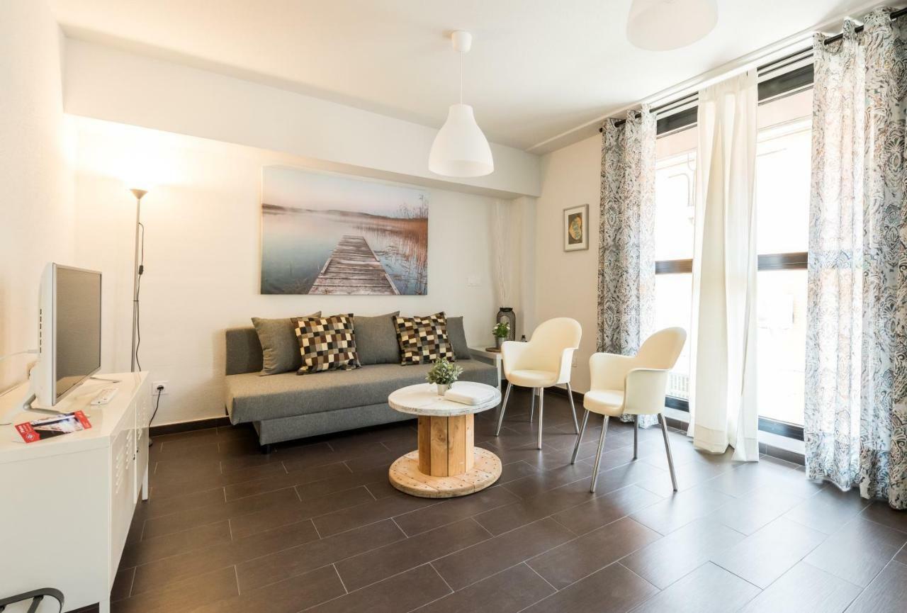 2 Habitaciones Apartamento Temporada En Lucero Madrid Eksteriør bilde