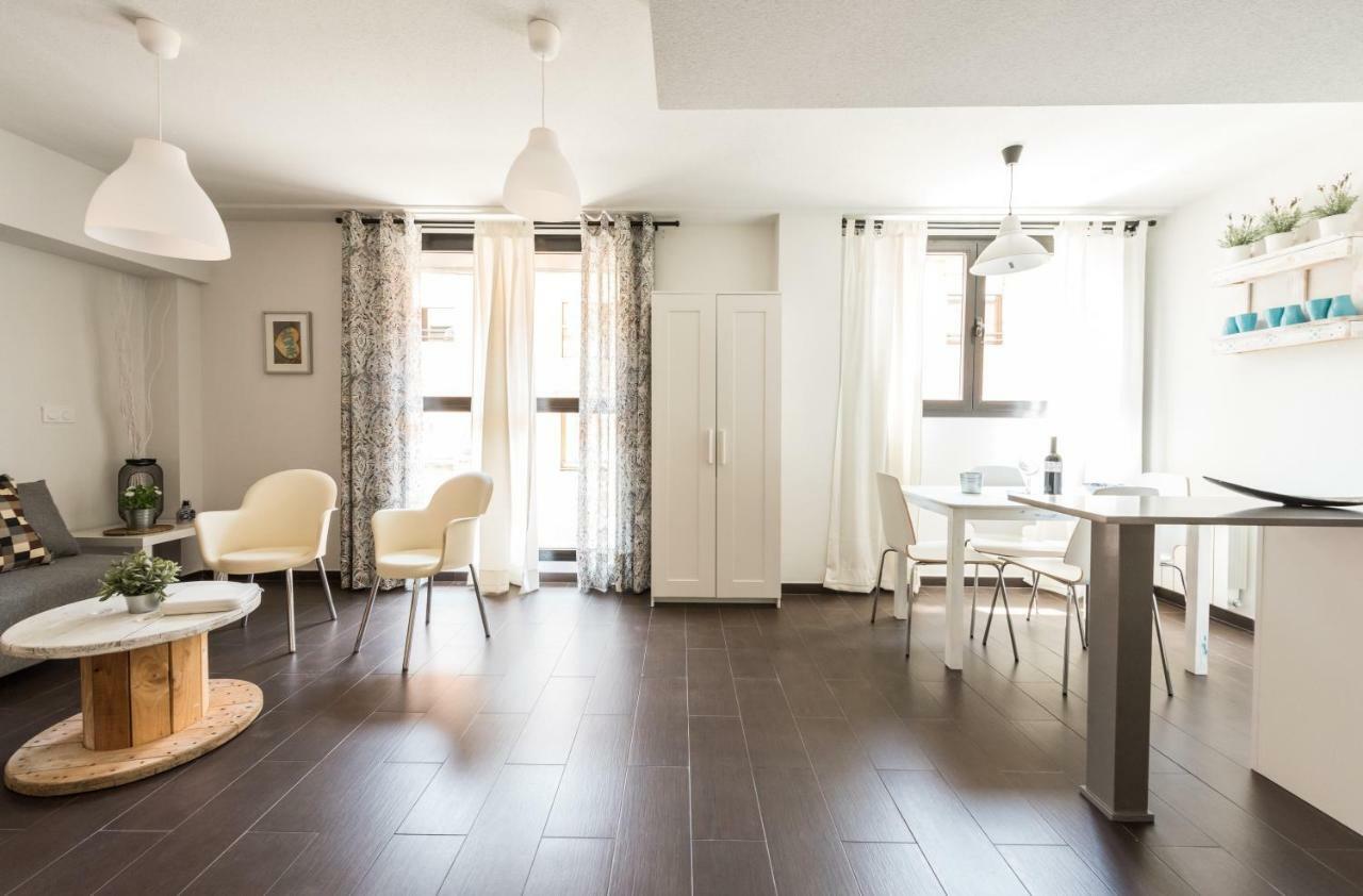 2 Habitaciones Apartamento Temporada En Lucero Madrid Eksteriør bilde
