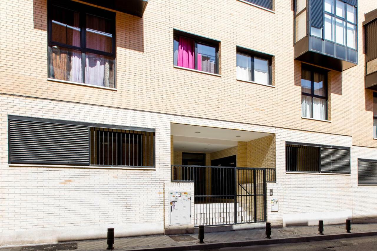 2 Habitaciones Apartamento Temporada En Lucero Madrid Eksteriør bilde